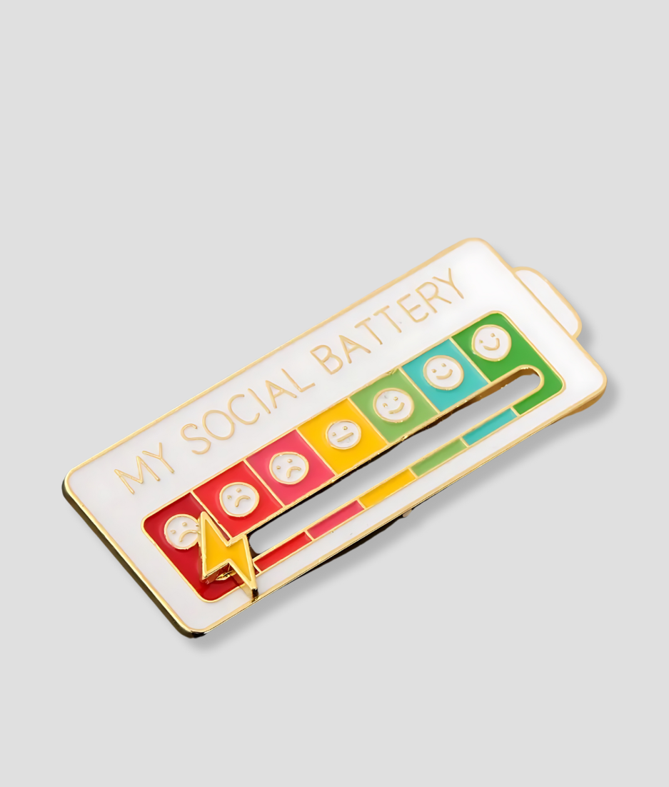 Social-battery-badge-kleding.png