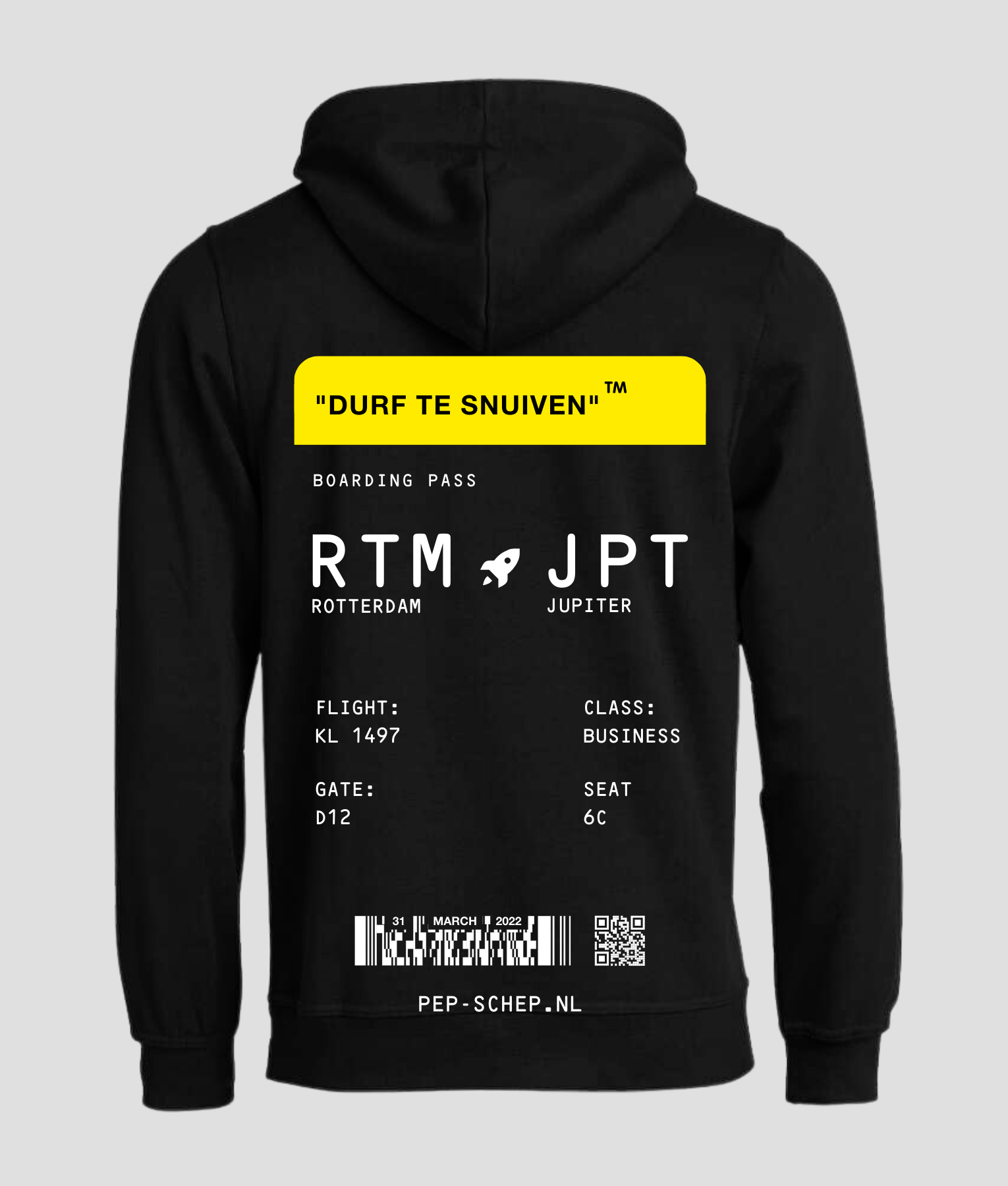 boardingpass-hoodie-zwart-met-geel-techno-house-kleding-techno-kleding-techno-lifestyle.png