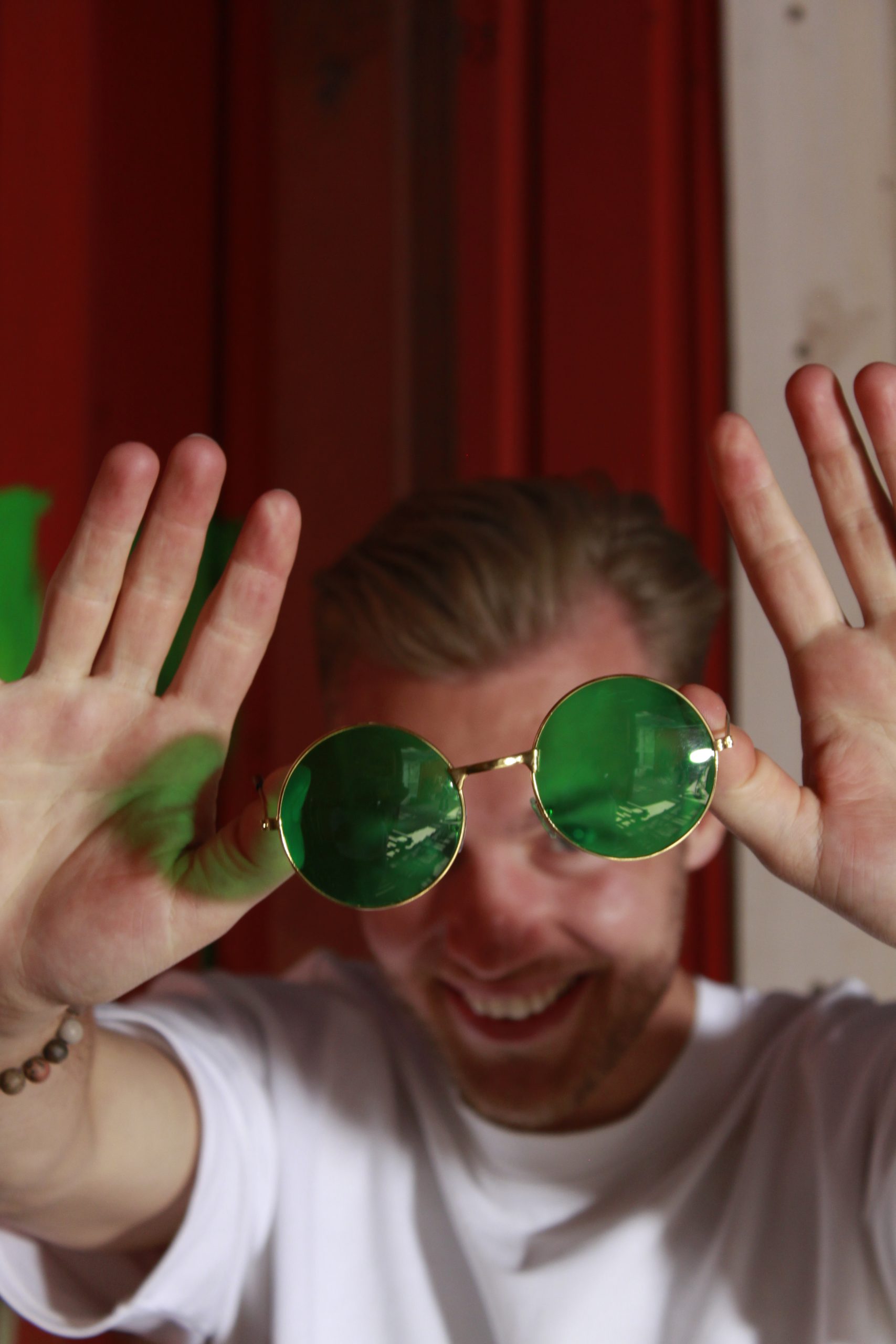 bril-groen-rave-scaled-1.jpg