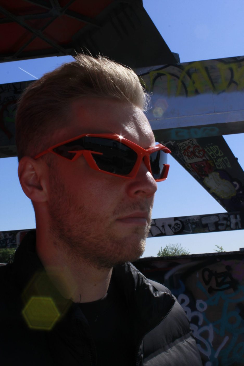 bril-rave-techno-oranje-scaled-1.jpg