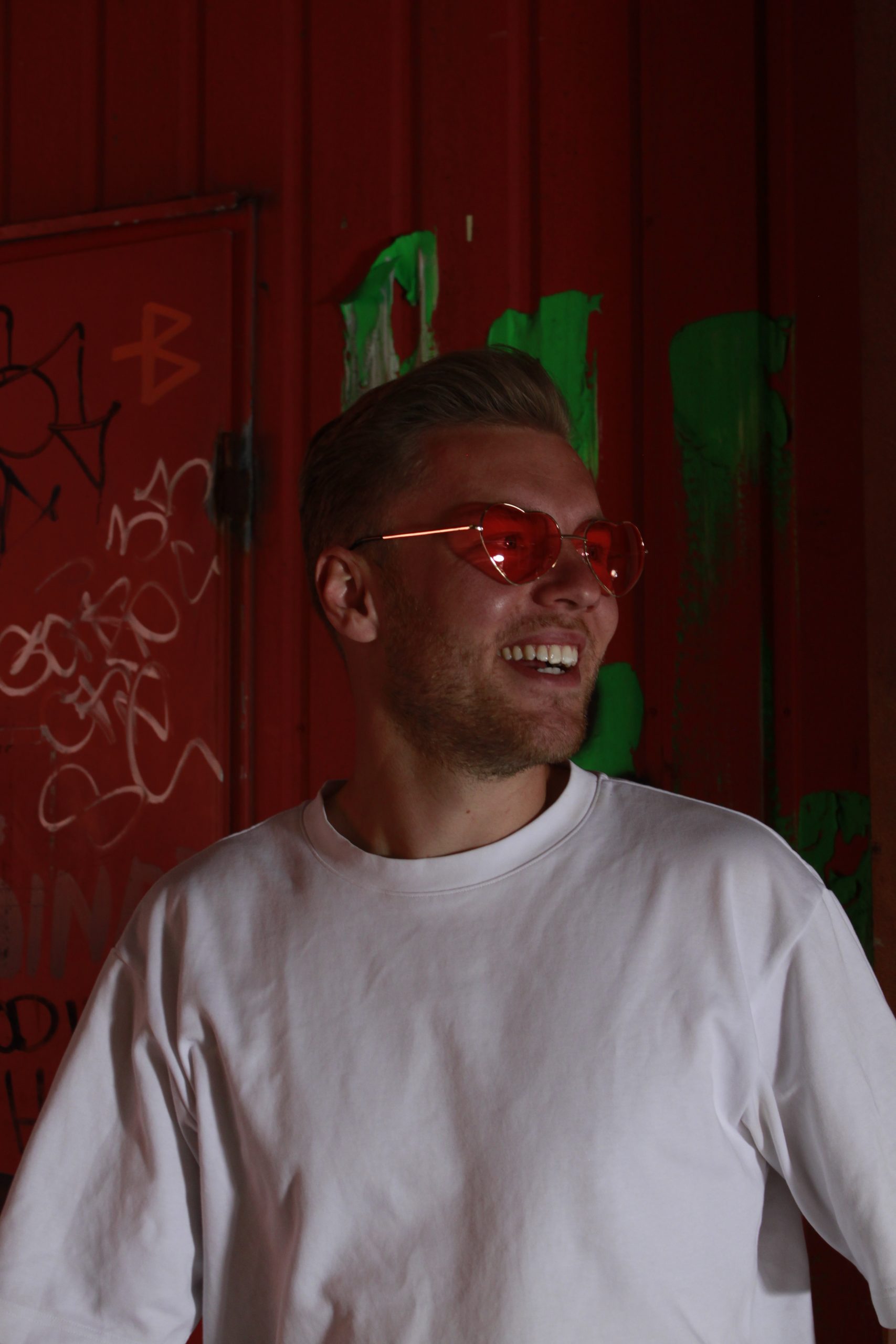 bril-rood-hartje-scaled-1.jpg
