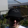 bucket-hat-ik-heb-helemaal-geen-neus-scaled-1.jpg