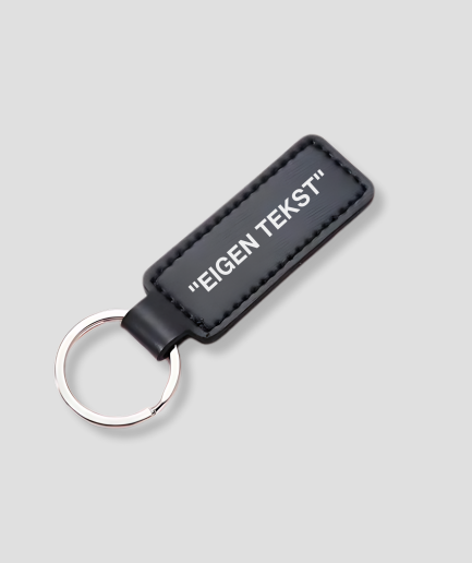 eigen-tekst-sleutelhanger-zwart.png