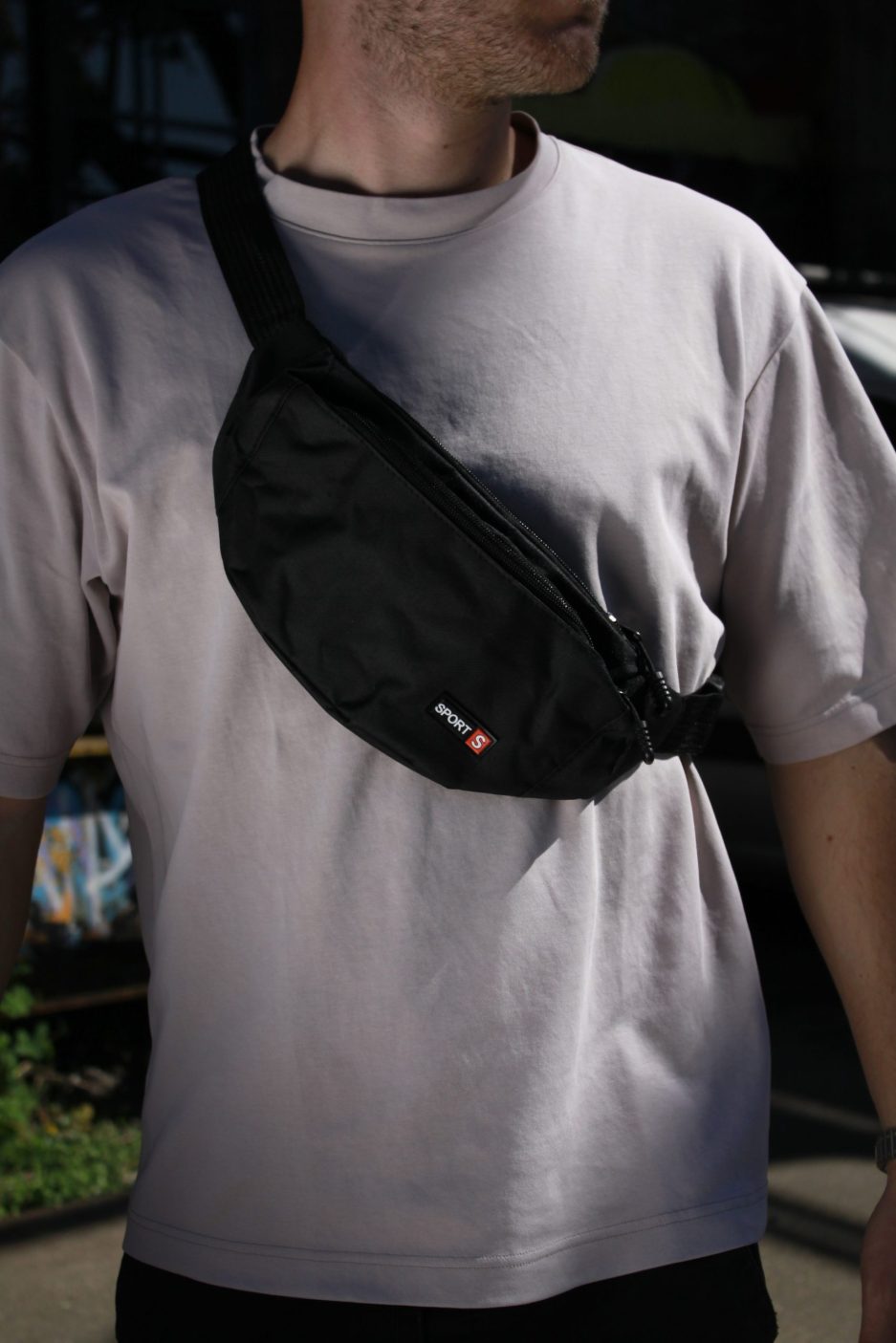 fanny-pack-zwart-scaled-1.jpg