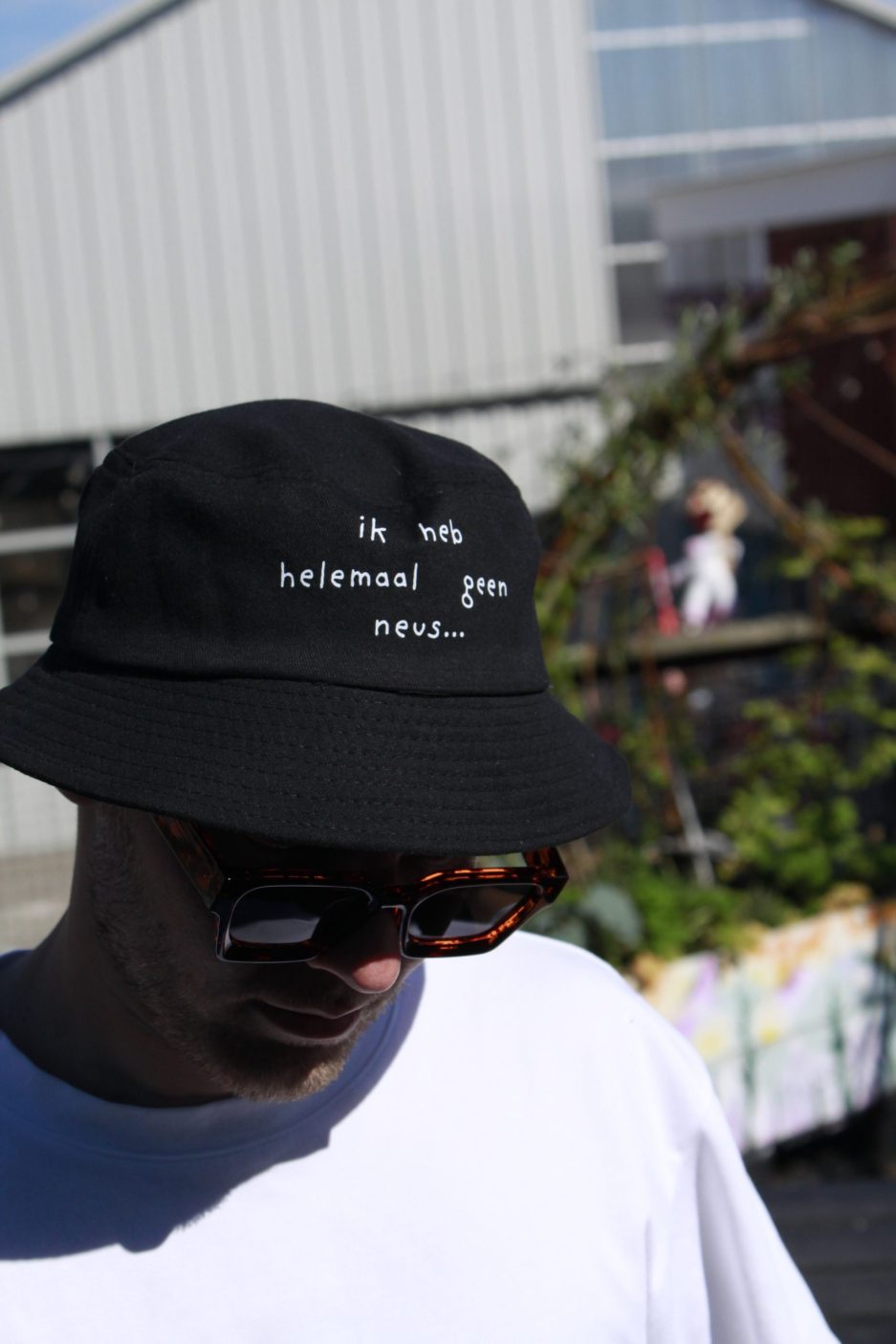 geen-neus-buckethat-scaled-1.jpg
