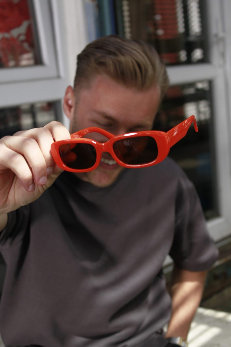 leuke-oranje-brillen-scaled-1.jpg