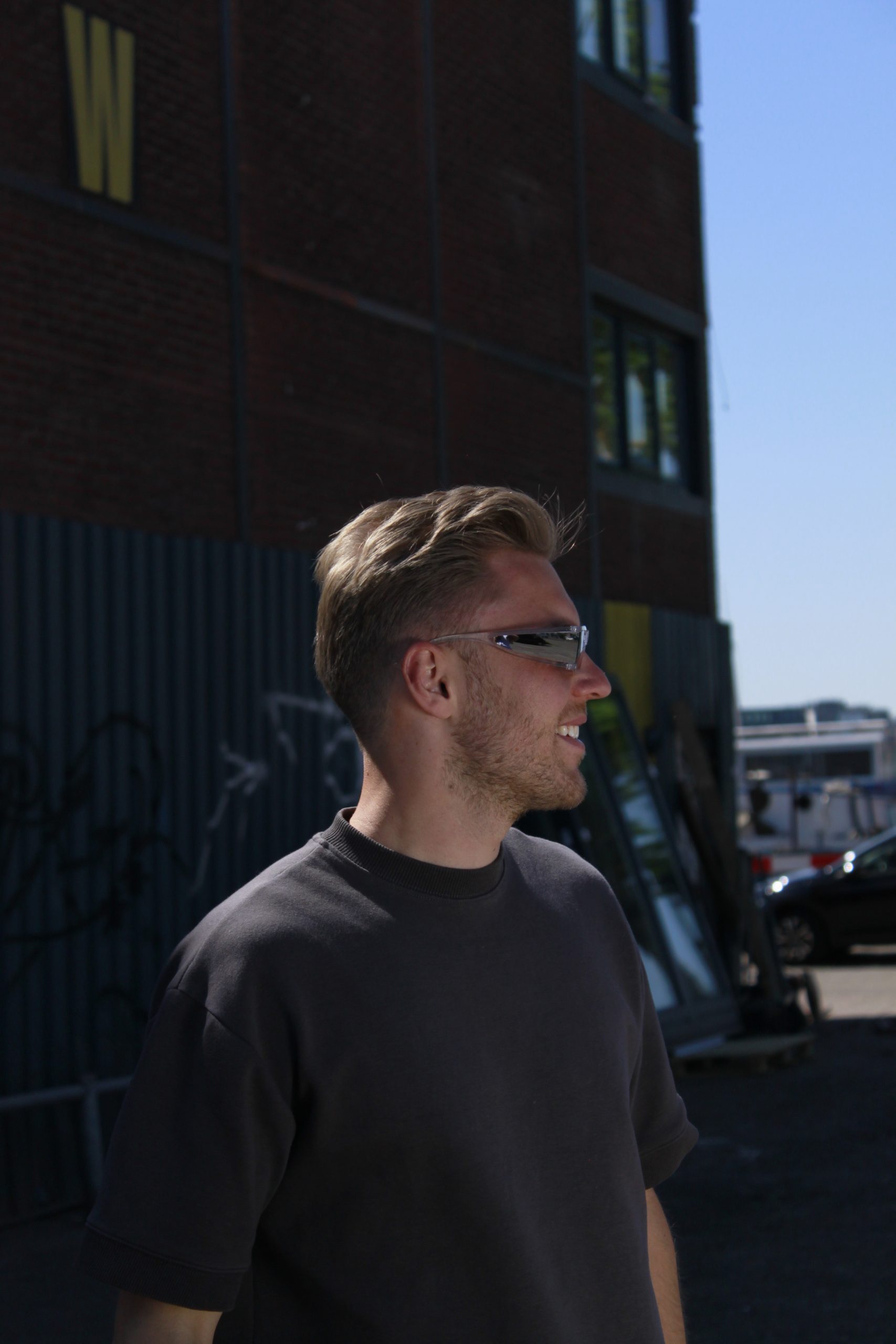 mooie-rave-bril-spiegel-glazen-scaled-1.jpg