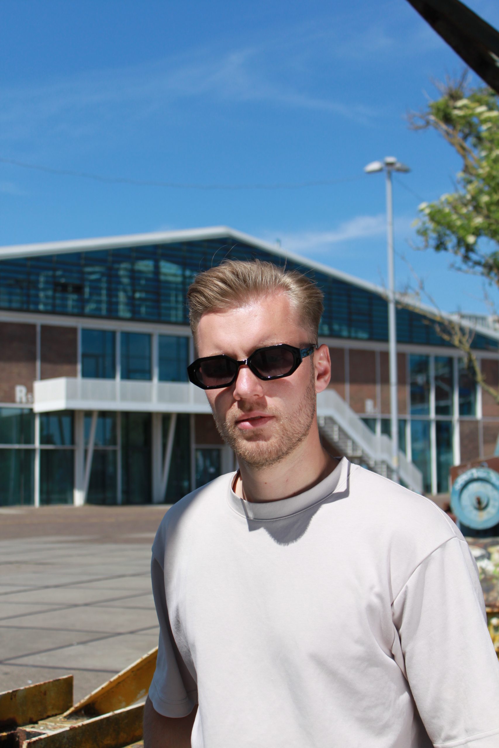 mooie-zwarte-brillen-scaled-1.jpg