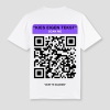 qr-code-wit-shirt-paars-festivaloutfit-voor-kouder-weer-beste-outfit-voor-festivals.png