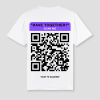 qr-code-wit-shirt-paars-festivaloutfit-voor-raves-techno-kleding.png