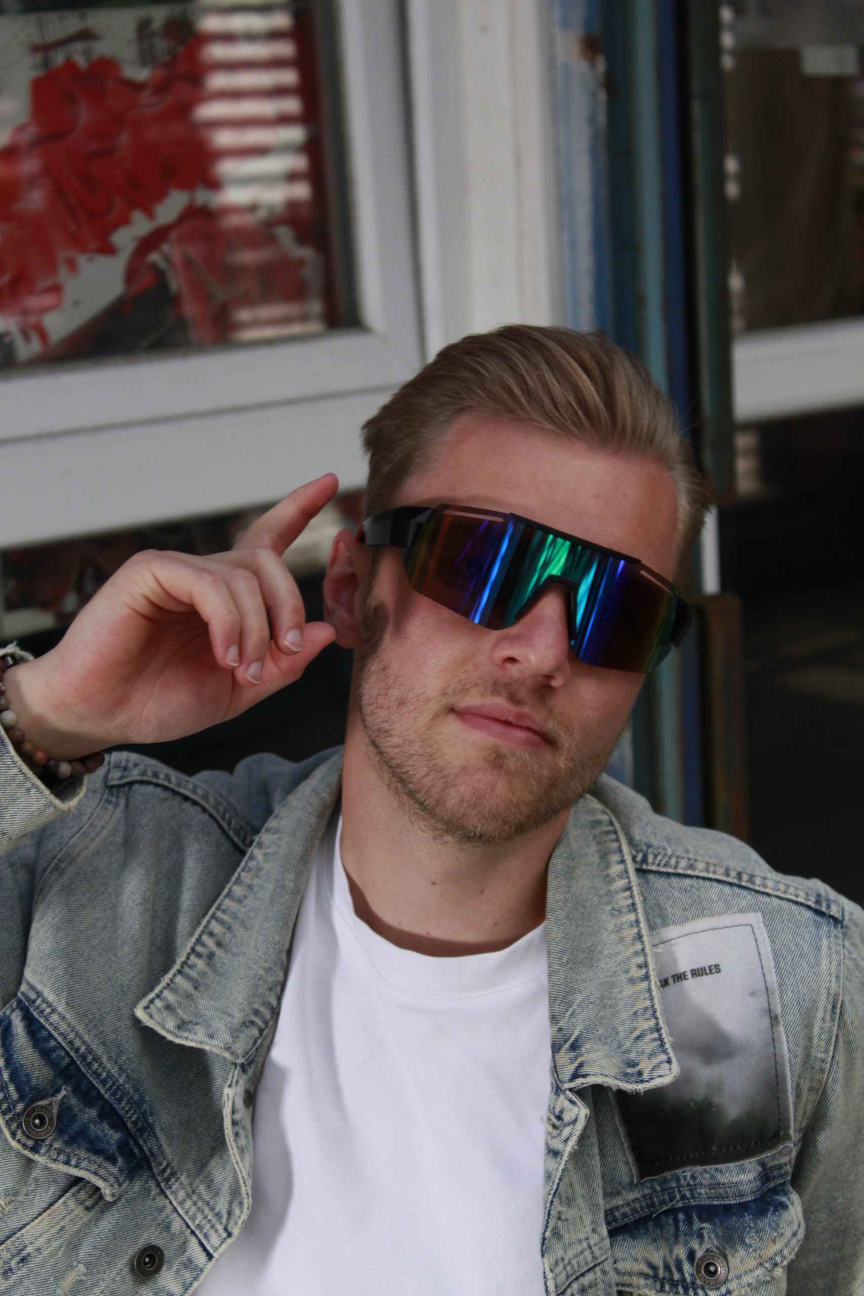 race-rave-bril-scaled-1.jpg