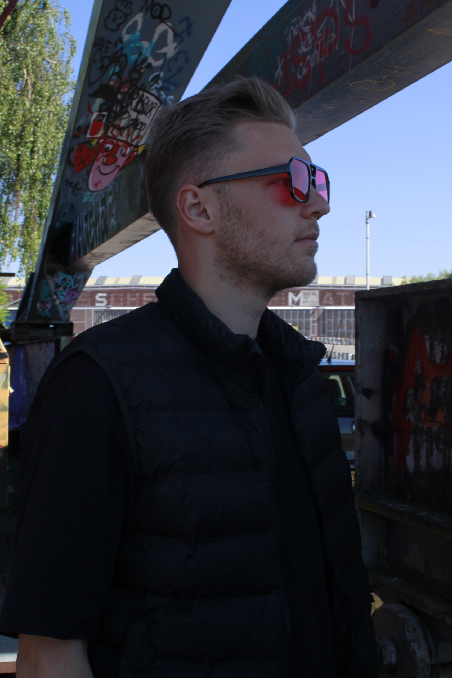 retro-bril-rood-scaled-1.jpg