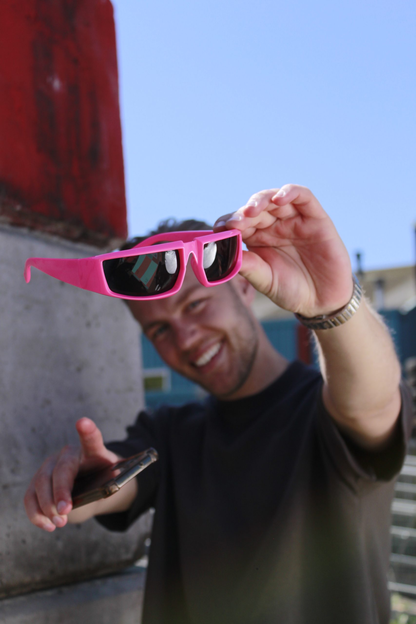 roze-bril-scaled-1.jpg