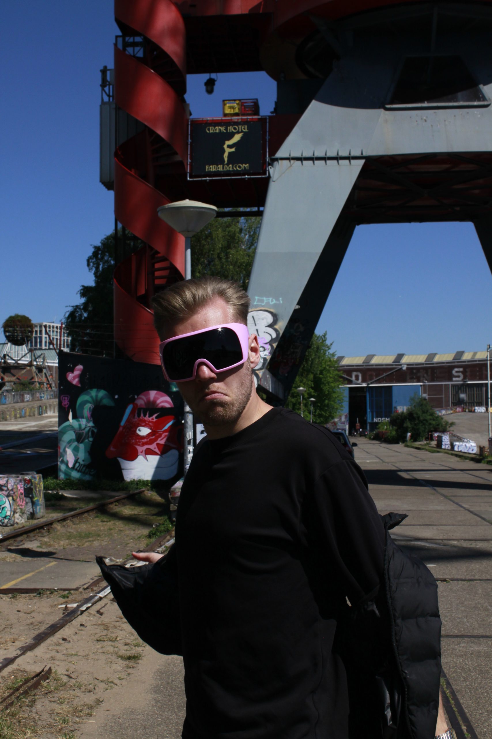 roze-rave-bril-scaled-2.jpg
