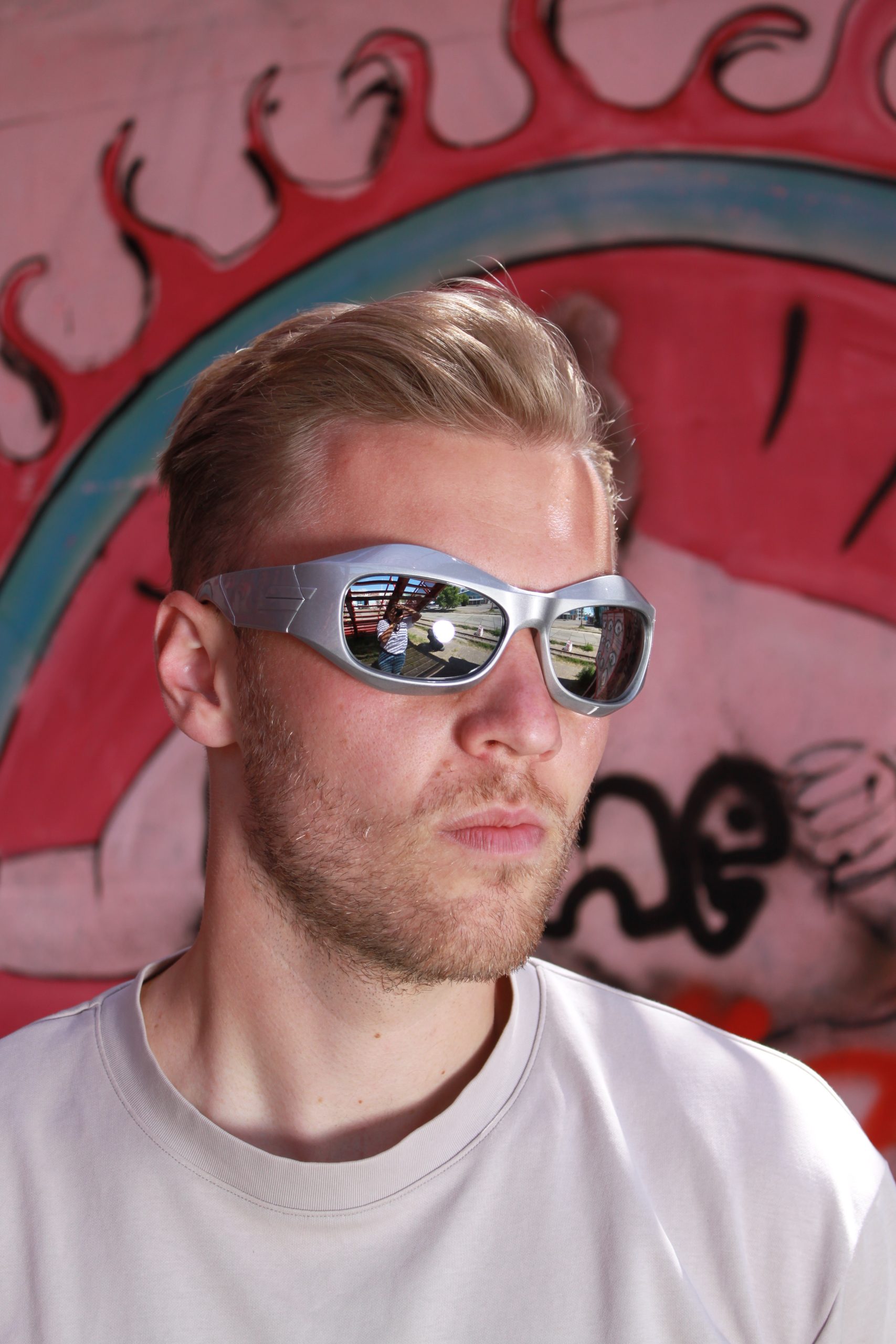 shiny-glasses-scaled-1.jpg