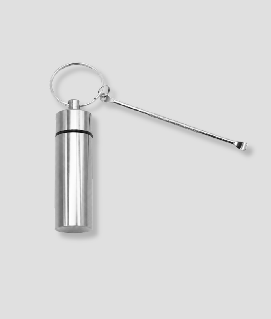Zilver metalen stash opbergbakje met schepje en sleutelring