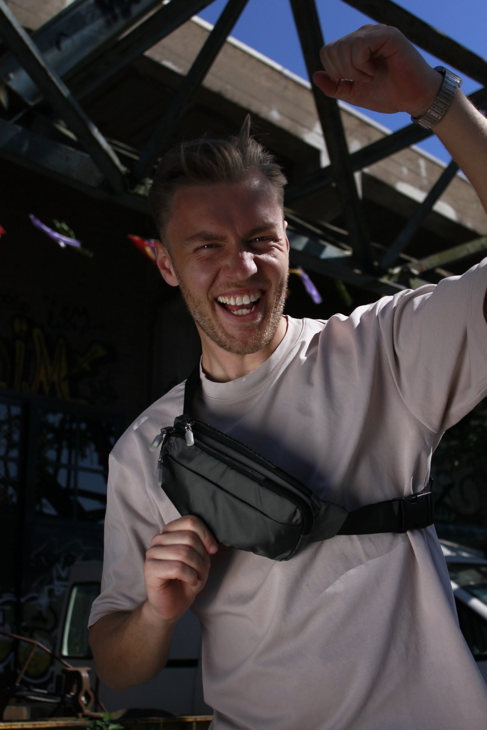 tasje-schouder-waistbag-scaled-1.jpg