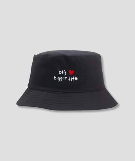 vrouwen-buckethat-met-grappige-tekst-hartje.png