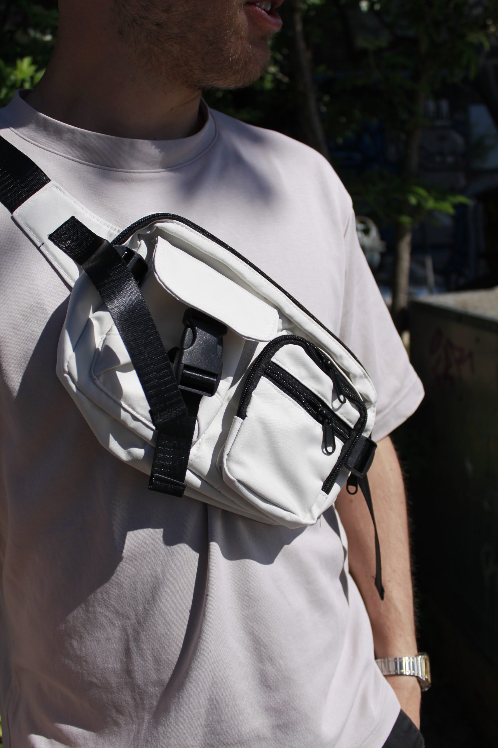witte-fanny-pack-scaled-1.jpg