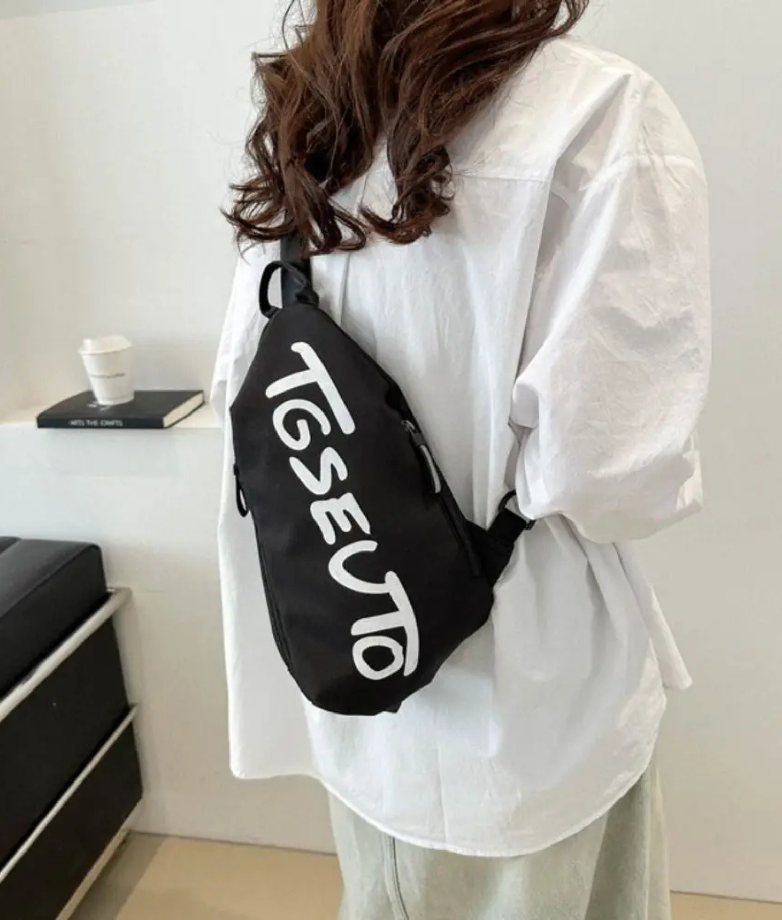 zwarte-fanny-pack-festivals-1.png