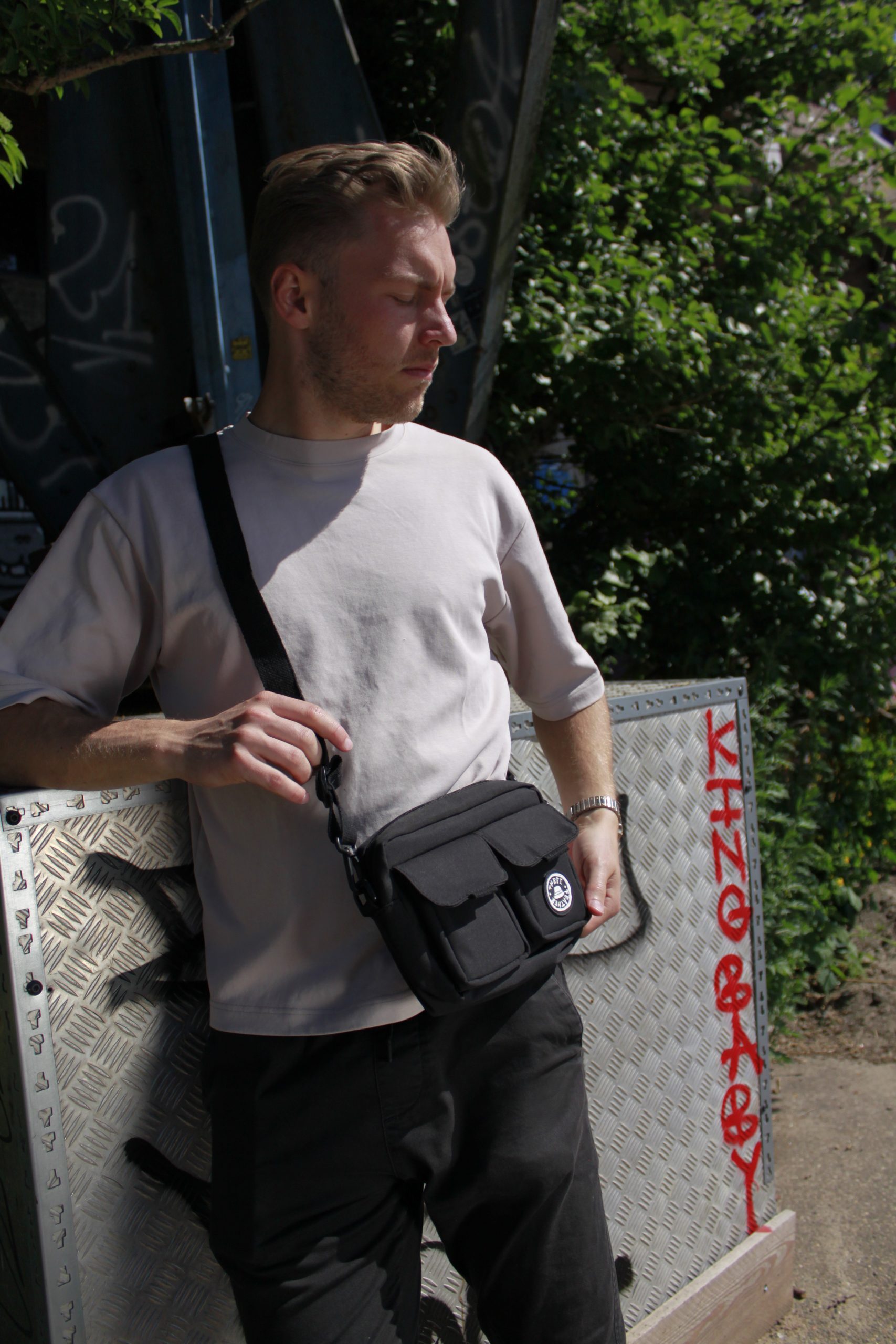 zwarte-festival-tassen-1-scaled-1.jpg