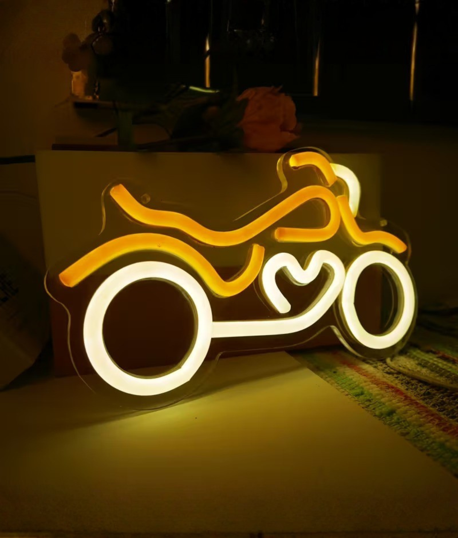 neon oranje motor