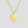 Gouden ronde schijfvormige hanger aan gouden schakelketting gepersonaliseerd gouden sieraad te graveren met eigen naam of tekst