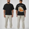Zwart T-shirt met oranje containers en UITHALERS BEDANKT print op de rug