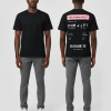 Zwart T-shirt met roze eigen tekst banner en boarding pass print met PNM naar JPT vluchtdetails en PEP-SCHEP.NL tekst op de rug