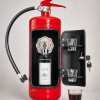 Rode brandblusser fles op witte achtergrond