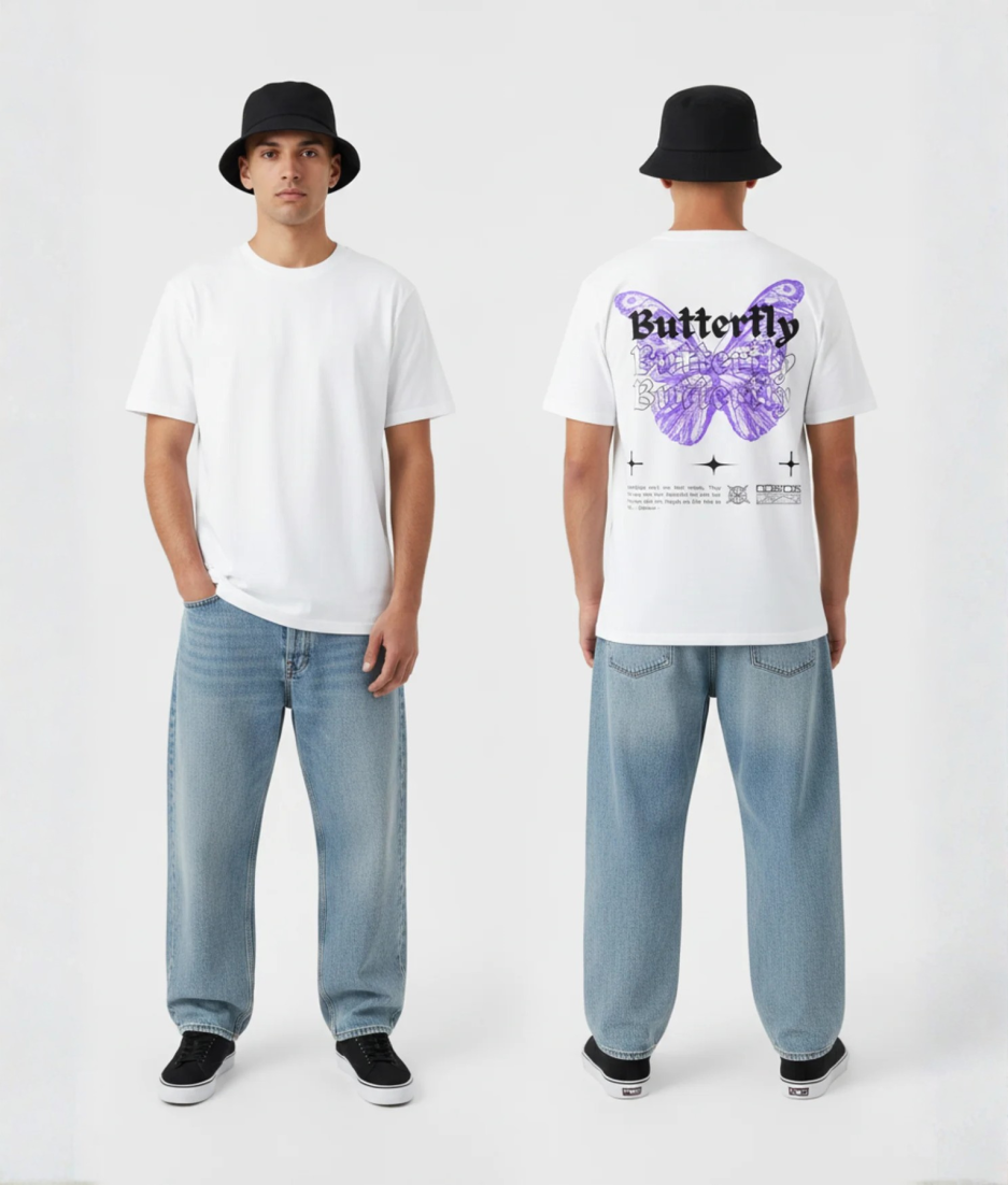 Wit T-shirt met paarse vlinder illustratie en Butterfly tekst herhalend in gothic lettertype met sterren op de rug