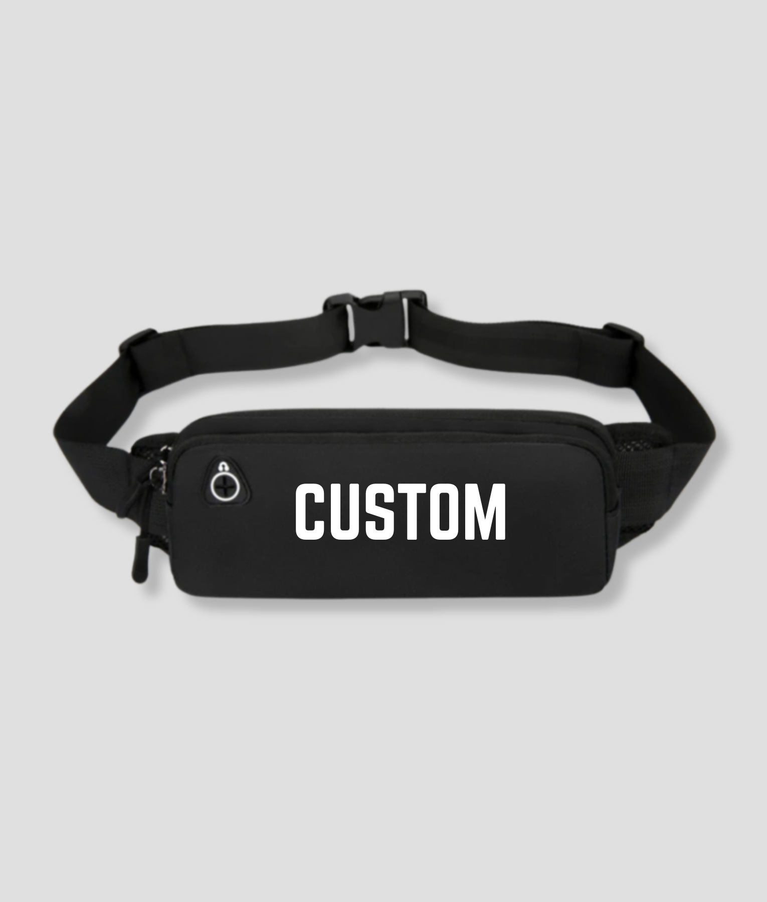 Zwarte fanny pack met witte tekst CUSTOM opdruk op voorzijde