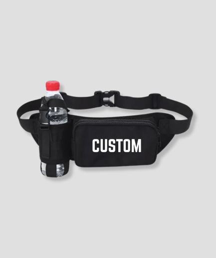 Zwarte fanny pack met fleshouder en witte tekst CUSTOM opdruk op voorzijde