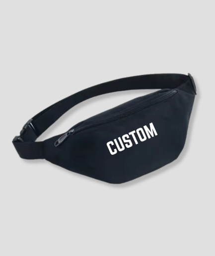 Donkerblauwe fanny pack schuine hoek met witte naam opdruk op voorzijde