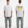 Wit T-shirt met gele vlinder en Butterfly tekst op de rug