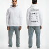 Witte hoodie met grijze boarding pass print en eigen tekst op de rug