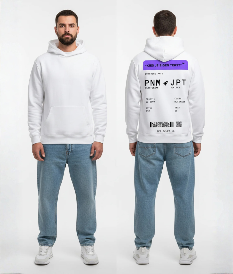 Witte hoodie met paarse boarding pass print en eigen tekst op de rug