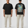 Zwart T-shirt met kleurrijke graffiti doodle illustratie in blauw, geel en wit op de rug
