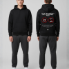Zwarte hoodie met NO PHONE POLICY print en rode verbodsborden met camera en telefoon op de rug