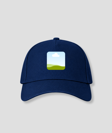 Donkerblauwe cap met vierkante foto opdruk op voorpaneel