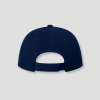 Achterkant marineblauw cap met verstelbare klittenband sluiting