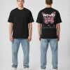 Zwart T-shirt met roze vlinder illustratie, Butterfly tekst in gothic lettertype en sterren op de rug