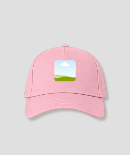 Roze cap met vierkante landschapsfoto opdruk op voorpaneel
