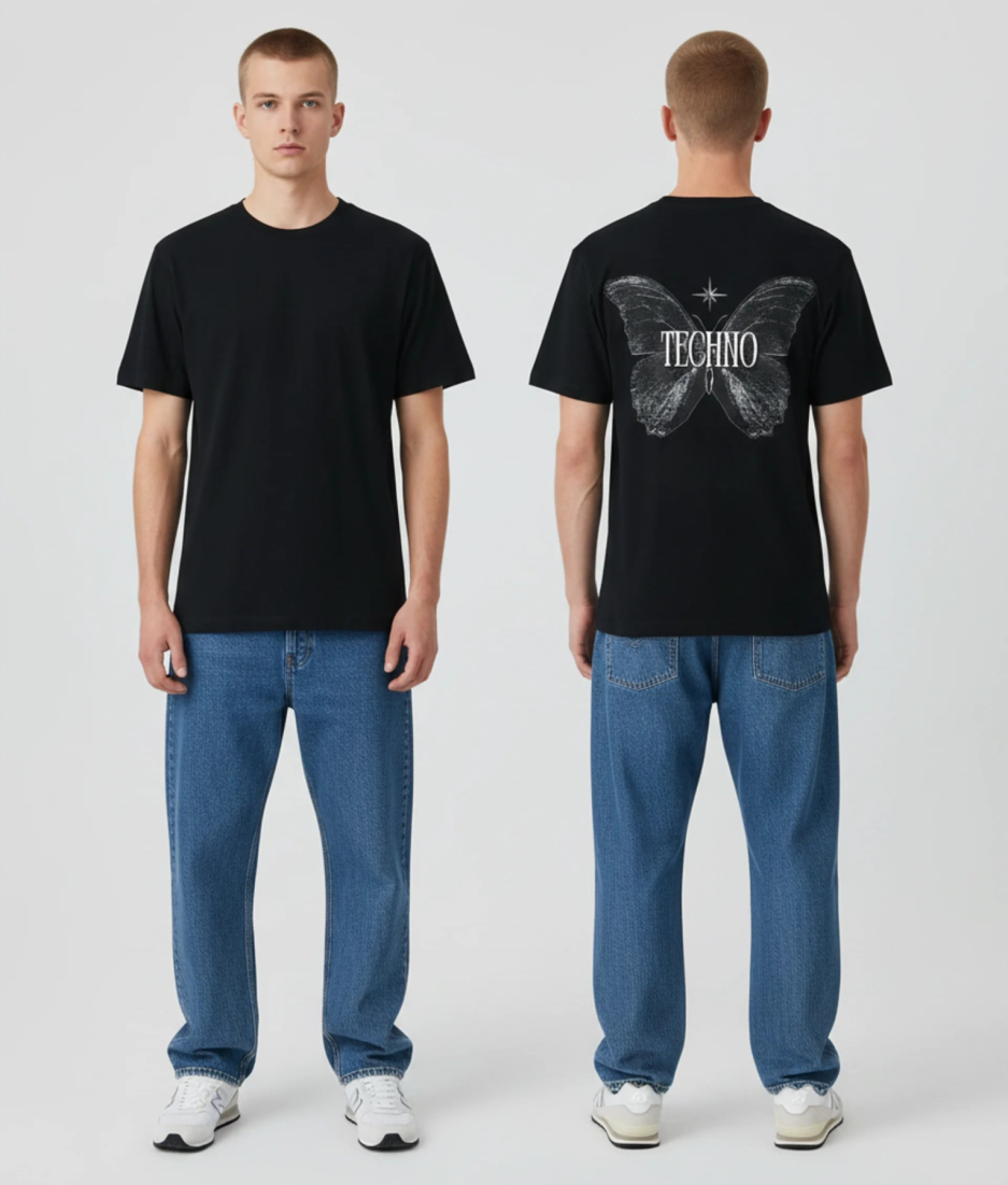 Zwart unisex T-shirt voor- en achteraanzicht gedragen door mannelijk model met TECHNO vlinder print op de rug