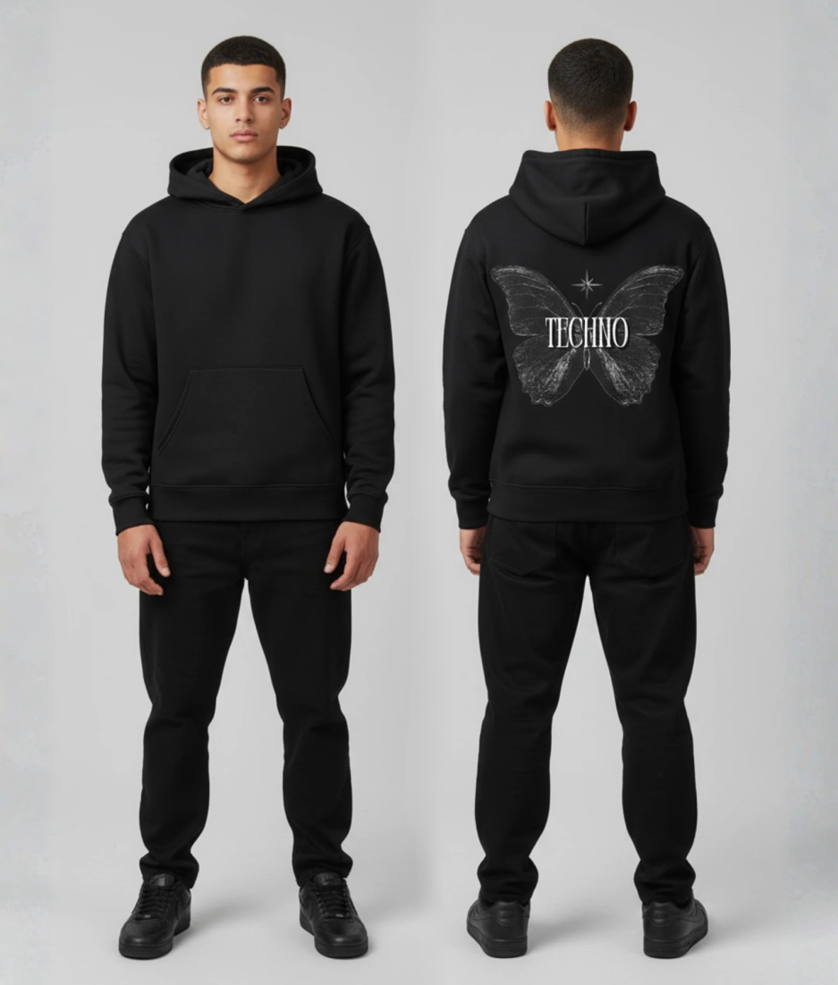 Man in zwarte hoodie voor- en achterkant met witte vlinder en tekst TECHNO opdruk