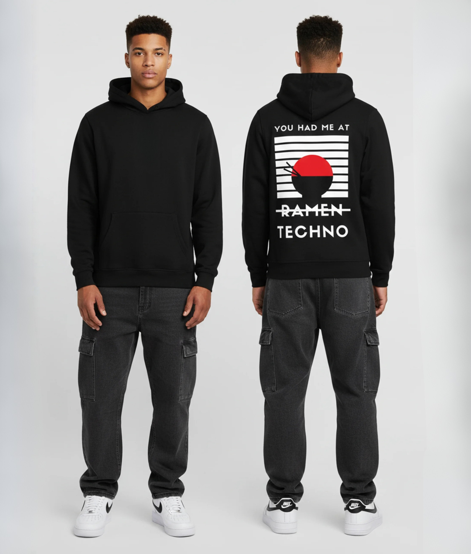 Man in zwarte hoodie voor- en achterkant met ramen techno print en tekst YOU HAD ME AT RAMEN TECHNO