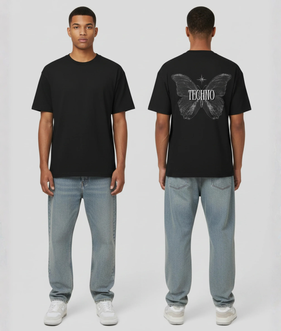 Zwart T-shirt met witte vlinder illustratie en TECHNO tekst in de vleugels op de rug