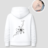 Witte unisex hoodie met sierlijke lelie tattoo opdruk van PEP SCHEP – elegante zwarte bloem illustratie met decoratieve lijnen als rugprint, eigen tattoo uploadbaar