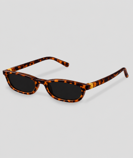 Retro zonnebril met bruin tijgerprint montuur en donkere glazen