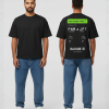 Zwart T-shirt met groene boarding pass print en eigen tekst op de rug